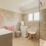 Le De La Tourterelle Holiday home *