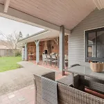 Le De La Tourterelle Holiday home