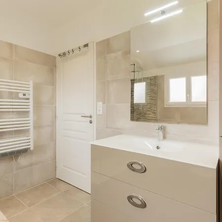 Holiday home Le De La Tourterelle